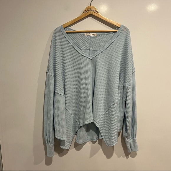 Free People Coraline Waffle Knit V-Neck Long Sleeve Thermal - Picture 4 of 10